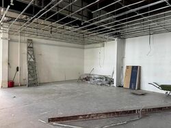 Hola Centre (D14), Retail #569183401